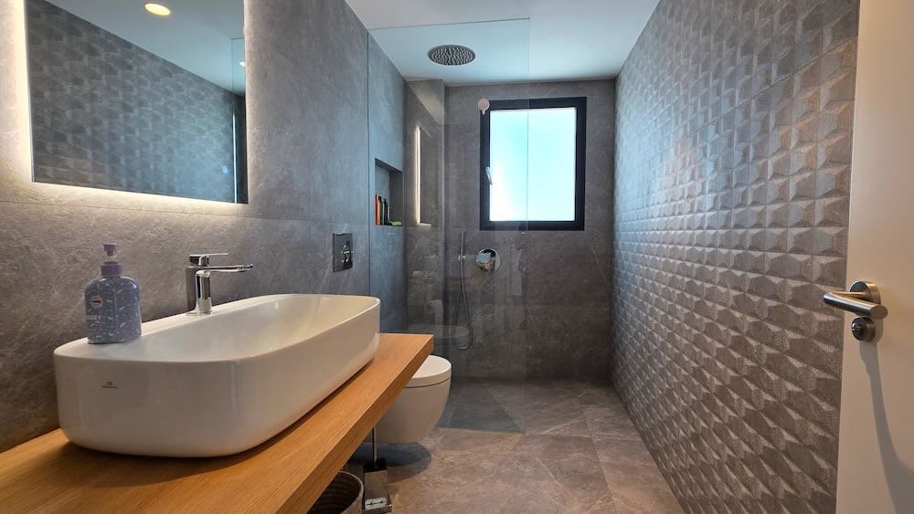 Property 2471 - Image 41